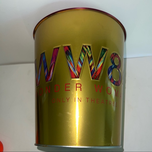 AMC Limited Edition Wonder Woman 1984 WW84 Popcorn Bucket Shiny Gold Pink Rare - Picture 6 of 8